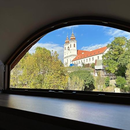 Вілла Piros Vendeghaz Тихань Екстер'єр фото